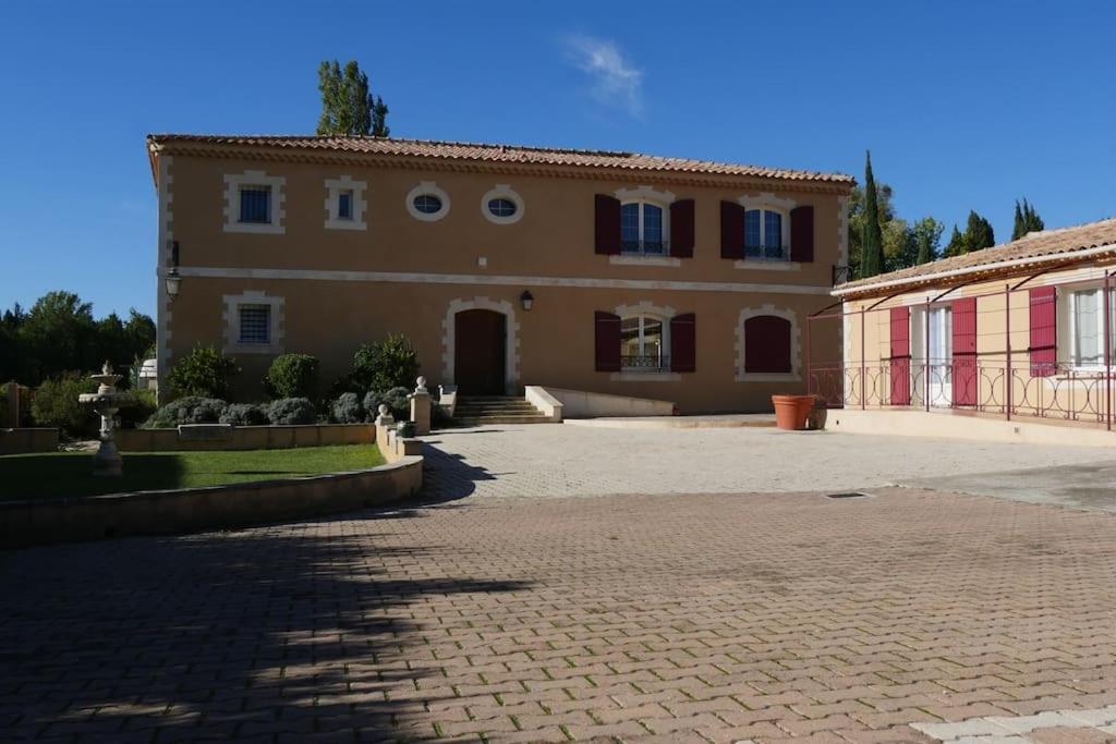 Luciole Des Alpilles Mouries Exterior foto